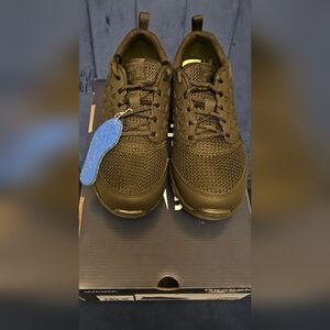 Reebok Men's Black Athletic Work Shoes 5.5M NEW